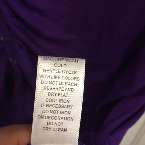 NWT Cable & Gauge Violet Ruched Front Studded Top - Picture 7 of 8